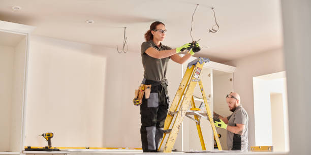 Best Outdoor Lighting Installation  in Hinesville, GA